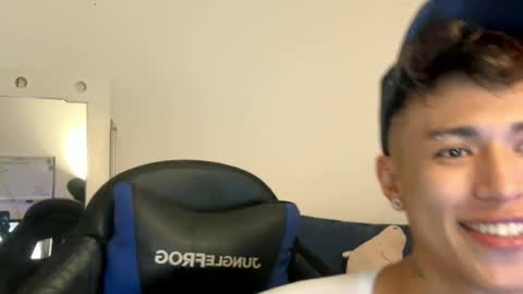 Snapshot of daxonreyy_ chatting on 06/02/26, 05:09 Daxon online show from 06/02/26, 05:09