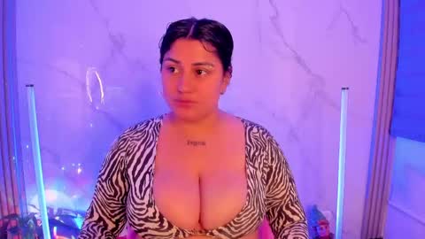 Snapshot of dayan_silva_ chatting on 05/24/26, 02:05 DAYAN online show from 05/24/26, 02:05