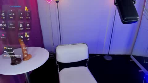 I am Dayanna  tecca online show from 12/13/24, 01:26