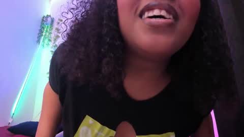 Snapshot of dayanroux chatting on 10/15/25, 12:27 dayanroux online show from 10/15/25, 12:27