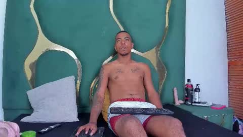 daylesandharry online show from 12/01/25, 12:21