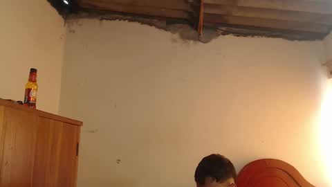 Dylon online show from 12/22/25, 07:00