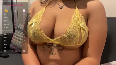 dayqueen1 online show from 12/20/24, 10:32