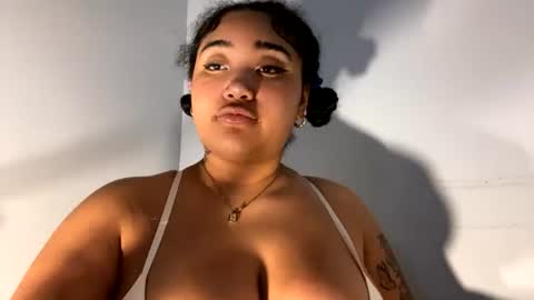 dayqueen1 online show from 06/15/26, 06:43
