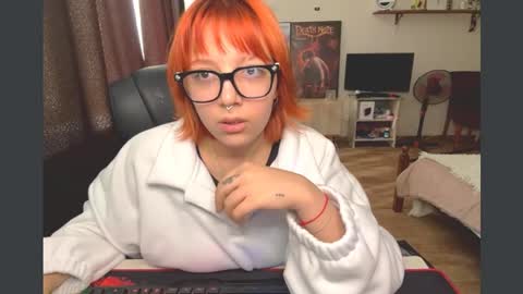 Snapshot of daysisaladin chatting on 03/23/26, 09:35 Dina online show from 03/23/26, 09:35