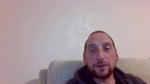 Snapshot of dazza2574 chatting on 12/13/25, 10:04 dazza2574 online show from 12/13/25, 10:04