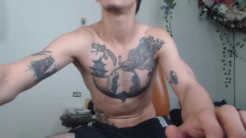 Snapshot of dazzayyy chatting on 05/30/26, 04:37 dazzayy online show from 05/30/26, 04:37