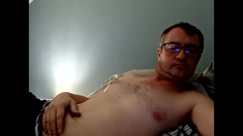 Snapshot of dazzill chatting on 12/05/24, 09:28 Dazzill online show from 12/05/24, 09:28