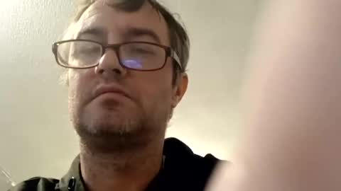 Snapshot of dazzill chatting on 01/27/25, 02:35 Dazzill online show from 01/27/25, 02:35