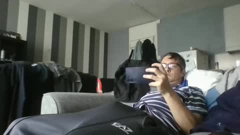 Snapshot of dazzill chatting on 10/15/25, 10:37 Dazzill online show from 10/15/25, 10:37