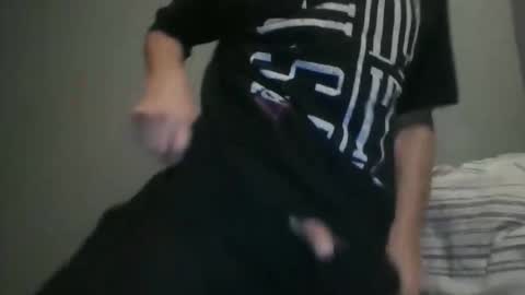 Snapshot of dazzill chatting on 11/13/25, 07:24 Dazzill online show from 11/13/25, 07:24