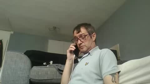 Snapshot of dazzill chatting on 04/12/26, 04:56 Dazzill online show from 04/12/26, 04:56