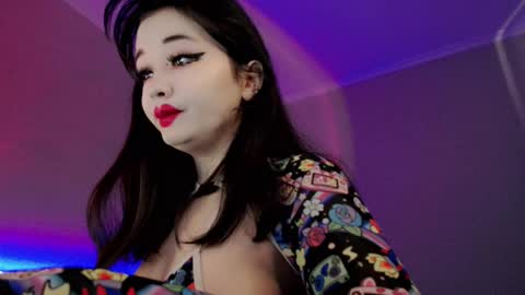 Natsumi online show from 10/13/25, 04:45