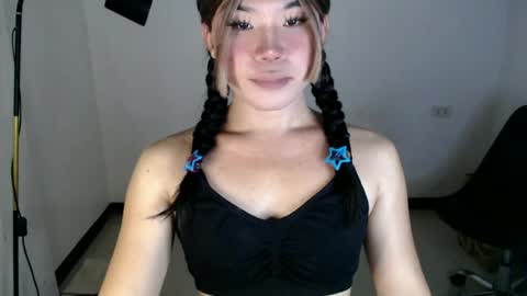 dazzzlingcarol online show from 06/25/26, 09:47