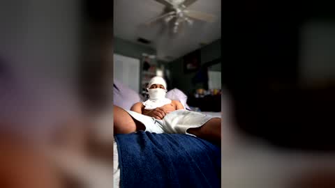 Dee online show from 03/19/26, 04:00