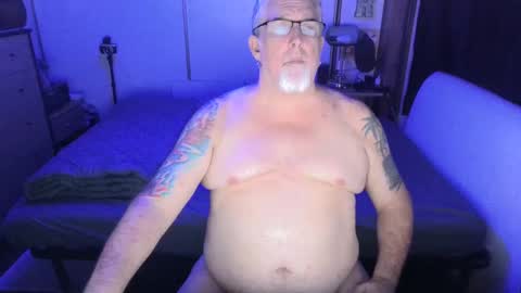 Snapshot of dcoop7869 chatting on 09/14/25, 05:50 B online show from 09/14/25, 05:50