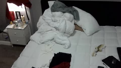 DCrush online show from 02/28/25, 10:28