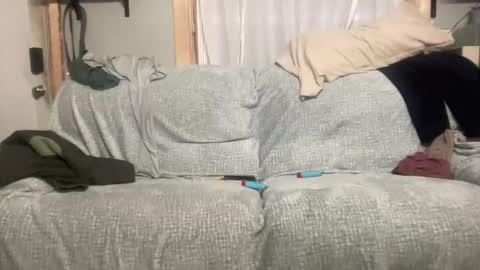 Snapshot of dcwells1992 chatting on 01/13/26, 04:18 dcwells1992 online show from 01/13/26, 04:18