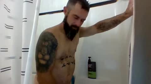 Snapshot of ddady22 chatting on 10/18/25, 11:05 ddady22 online show from 10/18/25, 11:05