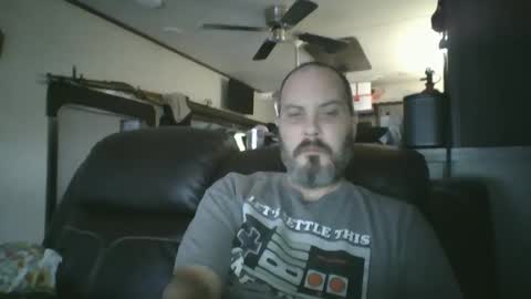 Snapshot of ddboobman chatting on 12/28/24, 09:19 want girl to play with me online show from 12/28/24, 09:19