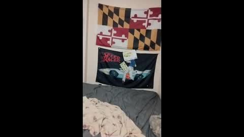 Dees online show from 04/22/26, 08:28