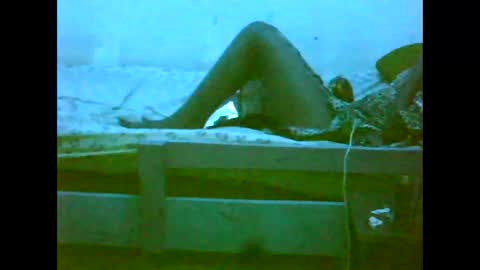 Snapshot of de_maskedcouple chatting on 01/11/25, 10:40 de_maskedcouple online show from 01/11/25, 10:40