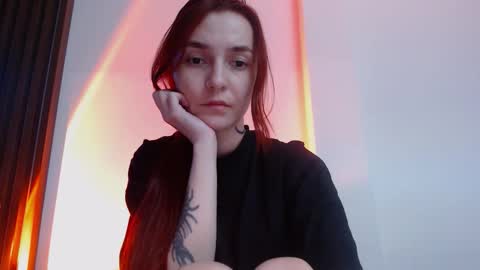 Snapshot of dead_girll chatting on 09/17/25, 02:24 freak online show from 09/17/25, 02:24
