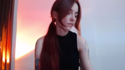 Snapshot of dead_girll chatting on 10/02/25, 12:39 freak online show from 10/02/25, 12:39