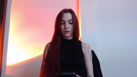 Snapshot of dead_girll chatting on 10/04/25, 11:58 freak online show from 10/04/25, 11:58