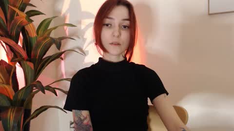 Snapshot of dead_girll chatting on 11/22/25, 11:15 freak online show from 11/22/25, 11:15