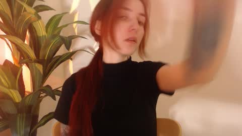 Snapshot of dead_girll chatting on 12/03/25, 11:25 freak online show from 12/03/25, 11:25