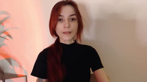 Snapshot of dead_girll chatting on 01/16/26, 01:20 freak online show from 01/16/26, 01:20