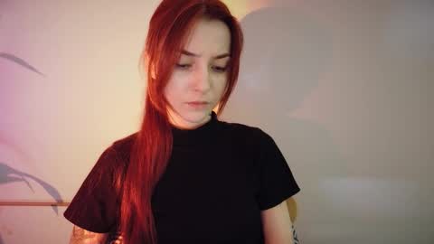 Snapshot of dead_girll chatting on 02/25/26, 11:47 freak online show from 02/25/26, 11:47