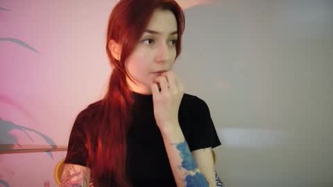 Snapshot of dead_girll chatting on 03/05/26, 12:17 freak online show from 03/05/26, 12:17
