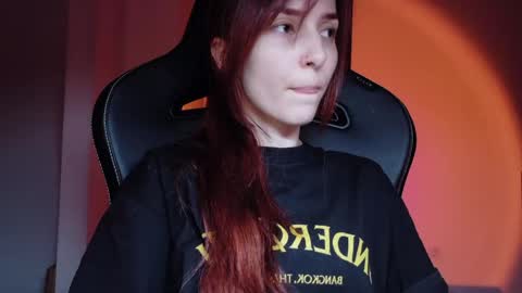 Snapshot of dead_girll chatting on 05/22/26, 10:59 freak online show from 05/22/26, 10:59