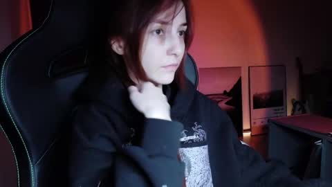 Snapshot of dead_girll chatting on 05/29/26, 11:14 freak online show from 05/29/26, 11:14