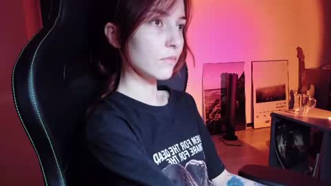 freak online show from 06/18/26, 04:35