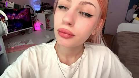 Maggie online show from 04/29/26, 01:43