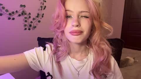 Maggie online show from 05/03/26, 12:44