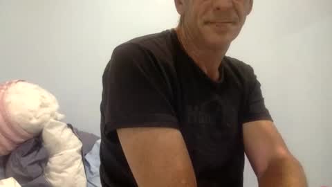 deanofflove221000 online show from 12/20/25, 04:41