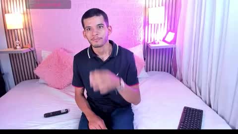 dear_lover1 online show from 12/04/25, 11:19