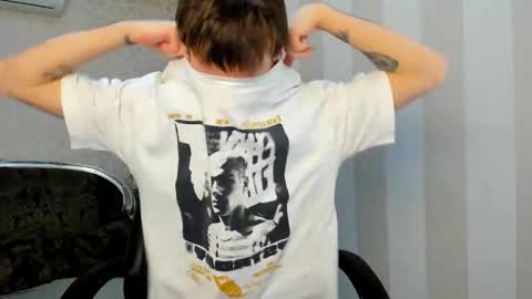 Snapshot of dearboyy_ chatting on 02/26/26, 08:08 dearboyy_ online show from 02/26/26, 08:08