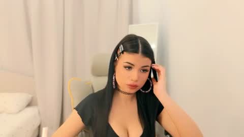 Snapshot of deardahlia_ chatting on 07/28/26, 07:04 Adel online show from 07/28/26, 07:04
