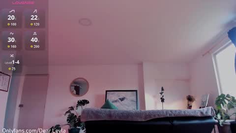 Snapshot of deargrey chatting on 01/14/26, 07:41 Leyla Grey online show from 01/14/26, 07:41