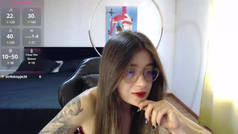 Snapshot of dearlilith6666 chatting on 01/25/25, 01:30 dearlilith6666 online show from 01/25/25, 01:30