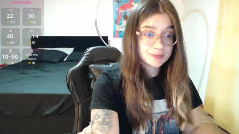 Snapshot of dearlilith6666 chatting on 02/12/25, 12:58 dearlilith6666 online show from 02/12/25, 12:58