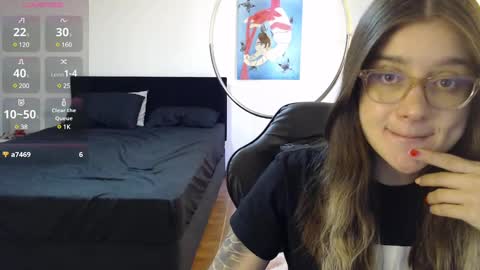 Snapshot of dearlilith6666 chatting on 02/12/25, 02:32 dearlilith6666 online show from 02/12/25, 02:32