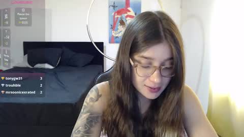 Snapshot of dearlilith6666 chatting on 02/13/25, 02:42 dearlilith6666 online show from 02/13/25, 02:42