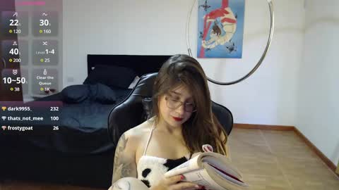 Snapshot of dearlilith6666 chatting on 03/10/25, 05:18 dearlilith6666 online show from 03/10/25, 05:18