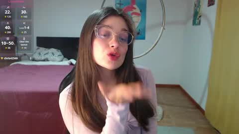 Snapshot of dearlilith6666 chatting on 11/10/25, 01:37 dearlilith6666 online show from 11/10/25, 01:37